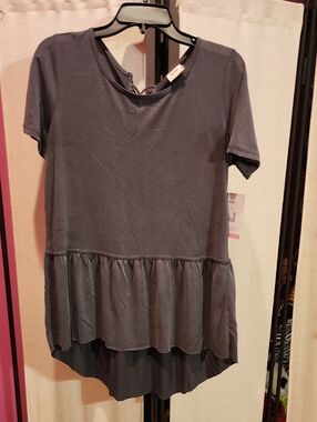 Women's Short Sleeve Peplum Tunic Top - Slate